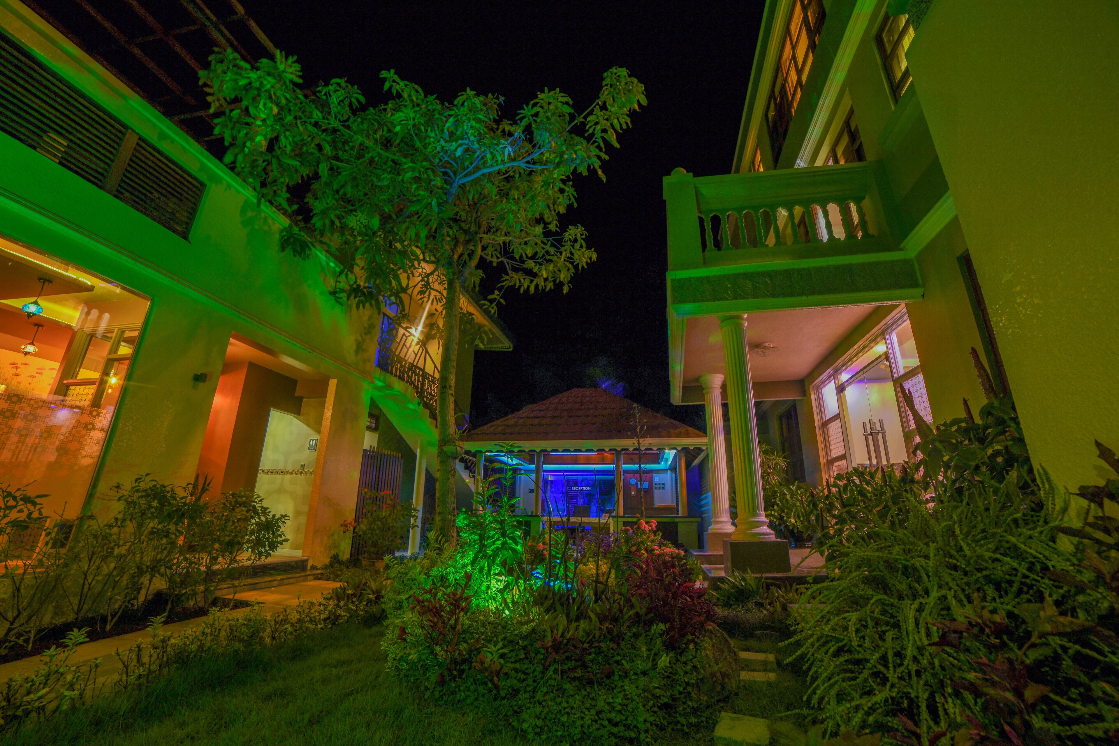 المنشأة من الخارج