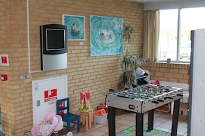 Área de juegos infantiles bajo techo