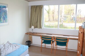 Familieleilighet | Skrivebord, strykejern/-brett og wi-fi (inkludert)