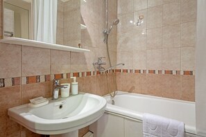 Business Apartment | Bathroom - Lux Apartments Spasskaya 8 (Moscow)