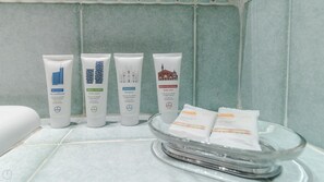 Shower, hair dryer, bidet, towels - Italianway - Tadino 13 (Milan)