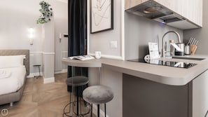 Apartment (0 Bedroom) | Interior