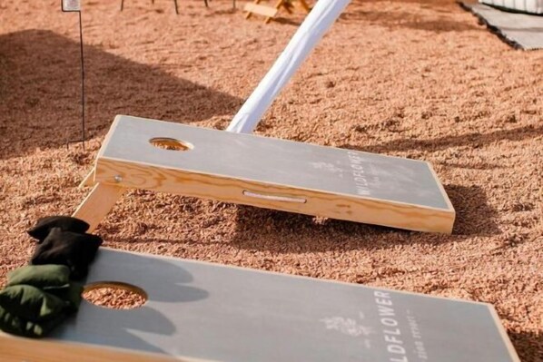 Interior - Zion Wildflower, BW Premier Collection (Virgin)