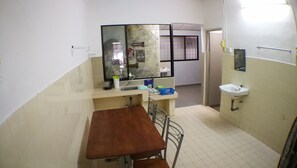 Dining - Josh's Garage 2.0 Lost World Tambun for 5~10pax (Taman Bercham Aman)