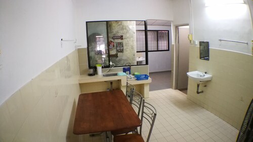 Josh's Garage 2.0 Lost World Tambun for 5~10pax