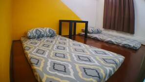 4 bedrooms - Josh's Garage 2.0 Lost World Tambun for 5~10pax (Taman Bercham Aman)