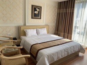 Deluxe Double Room | View from room - OYO 1120 Hai Anh Vip Hotel (Ha Long)