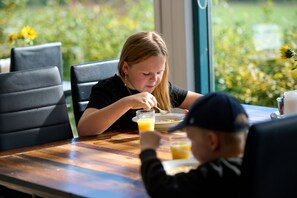 Daily buffet breakfast (DKK 80 per person)