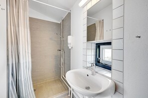 Dusche, Seife, Toilettenpapier