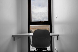 Departamento (2 Bedrooms) | 2 habitaciones y espacio para trabajar con laptop 