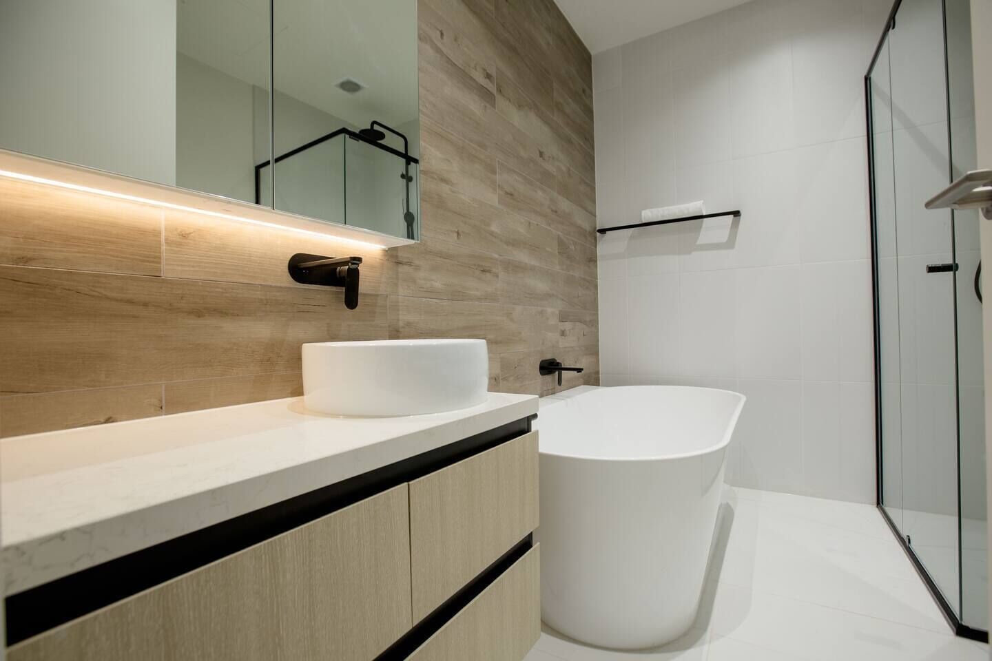 Villa (2 Bedrooms) | Bathroom | Towels