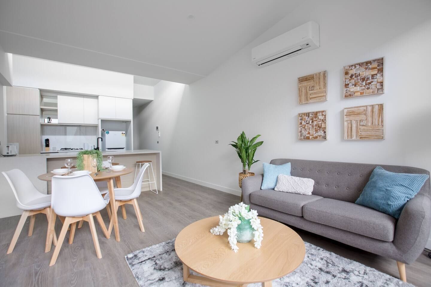 Villa (2 Bedrooms) | Living room