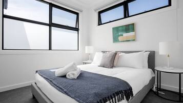 Villa (4 Bedrooms) | 4 bedrooms, iron/ironing board, bed sheets