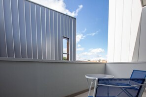 Villa (2 Bedrooms) | Balcony