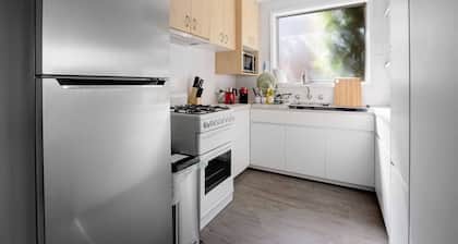 Sweethome2br@highton+parking