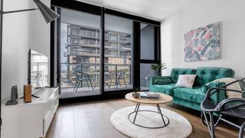 Apartment (2 Bedrooms) | Living area