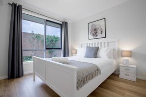 3 chambres, fer et planche à repasser, Wi-Fi, literie fournie