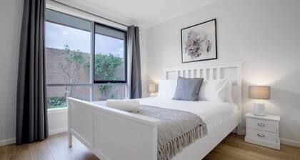 Quiet & Peaceful 3bed2bath Home @keilor Downs