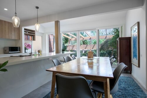 Comfy Holiday House With Pool@rosanna