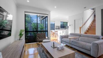 Villa (2 Bedrooms) | Living room