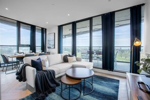 Căn hộ (3 Bedrooms) | Phòng khách