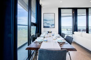 Apartment (3 Bedrooms) | Private kitchen