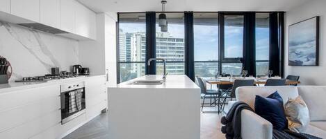 Apartment (3 Bedrooms) | Private kitchen