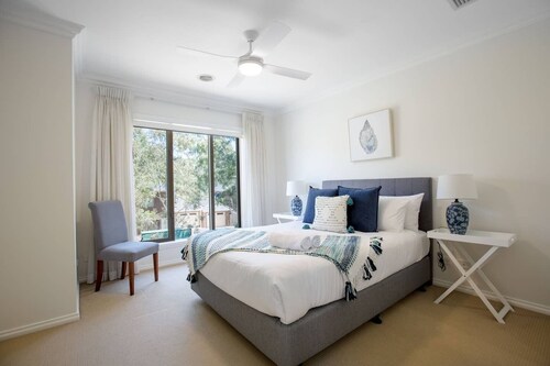 Peaceful Designer 2br@leafy Mill Park