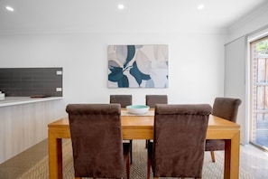 Villa (2 Bedrooms) | Private kitchen | Oven, mixer - Peaceful Designer 2br@leafy Mill Park (Mill Park)