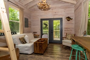 Smart TV - Smith Lake Fish Camp (Crane Hill)