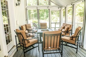 screened in porch