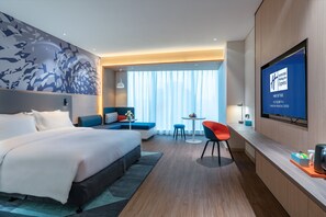1 bedroom, desk, blackout drapes, soundproofing - Holiday Inn Express Changsha Wuyi Plaza by IHG (Changsha)
