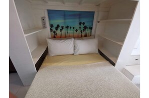 Estúdio, sacada (Loft Type) | Ferros/tábuas de passar roupa, Wi-Fi de cortesia