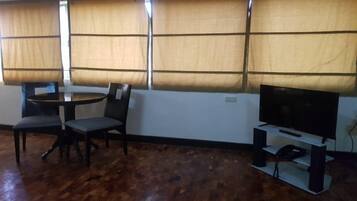 Individually decorated, individually furnished, desk, free WiFi