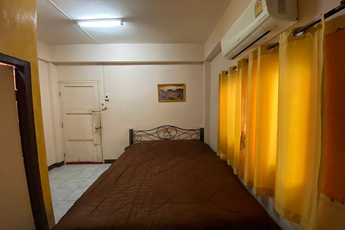 Habitación doble estándar (Air Condition) | 1 habitación, escritorio, wifi gratis y ropa de cama