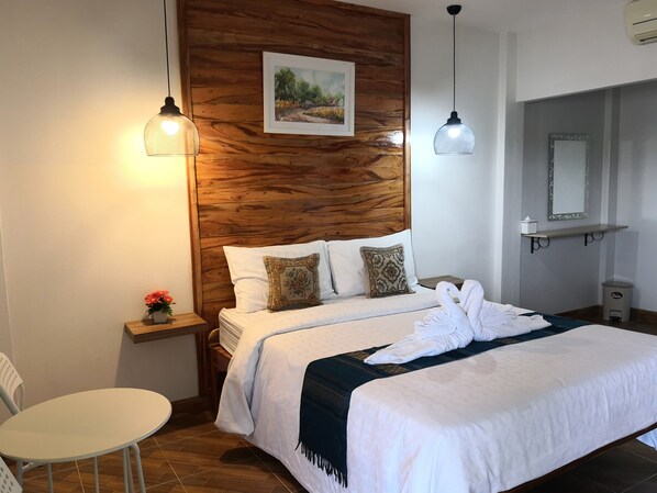 Double Room (with Private Bathroom)
