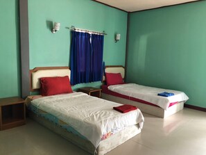 ห้องดีลักซ์ทวิน | พื้นที่ทำงานแบบใช้แล็ปท็อป, Wi-Fi ฟรี, ผ้าปูที่นอน