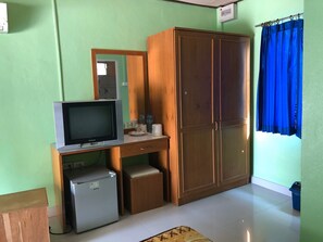 1 dormitorio, espacio para trabajar con un portátil, wifi gratis