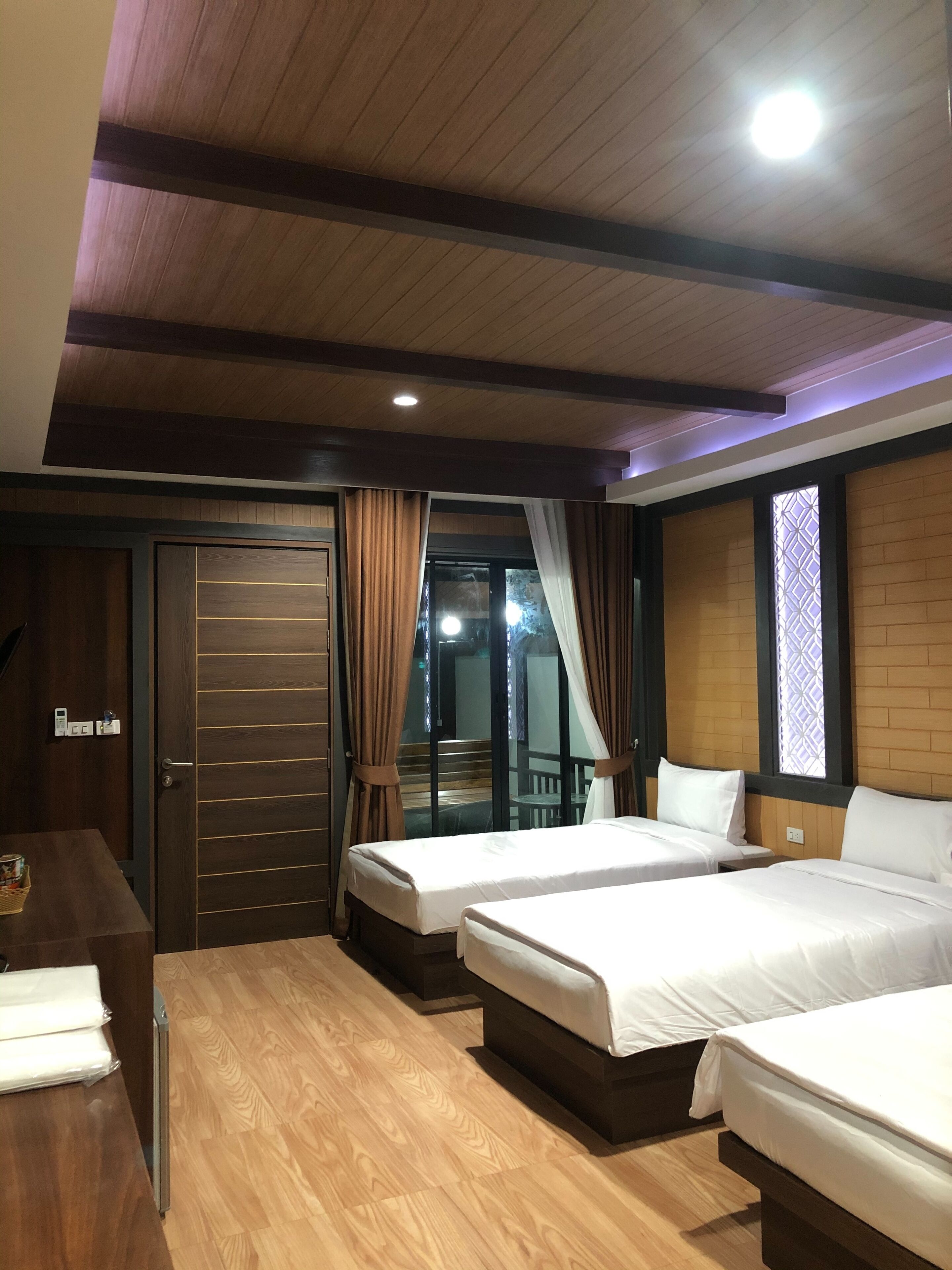 Photo - Thalang Resort