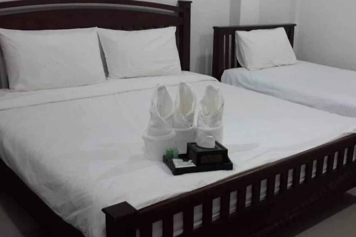 Escritorio, wifi gratis, ropa de cama