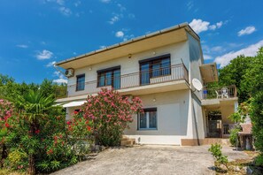 Building design - Apartments Arijana (Crikvenica)