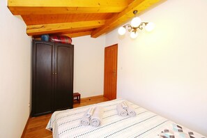 2 chambres, fer et planche à repasser, Wi-Fi gratuit