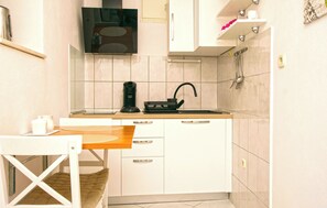 Apartment (A1) | Private kitchen