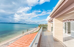 Beach/ocean view