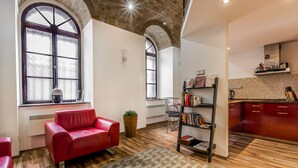 Design appartement, 1 queensize bed | Woonruimte