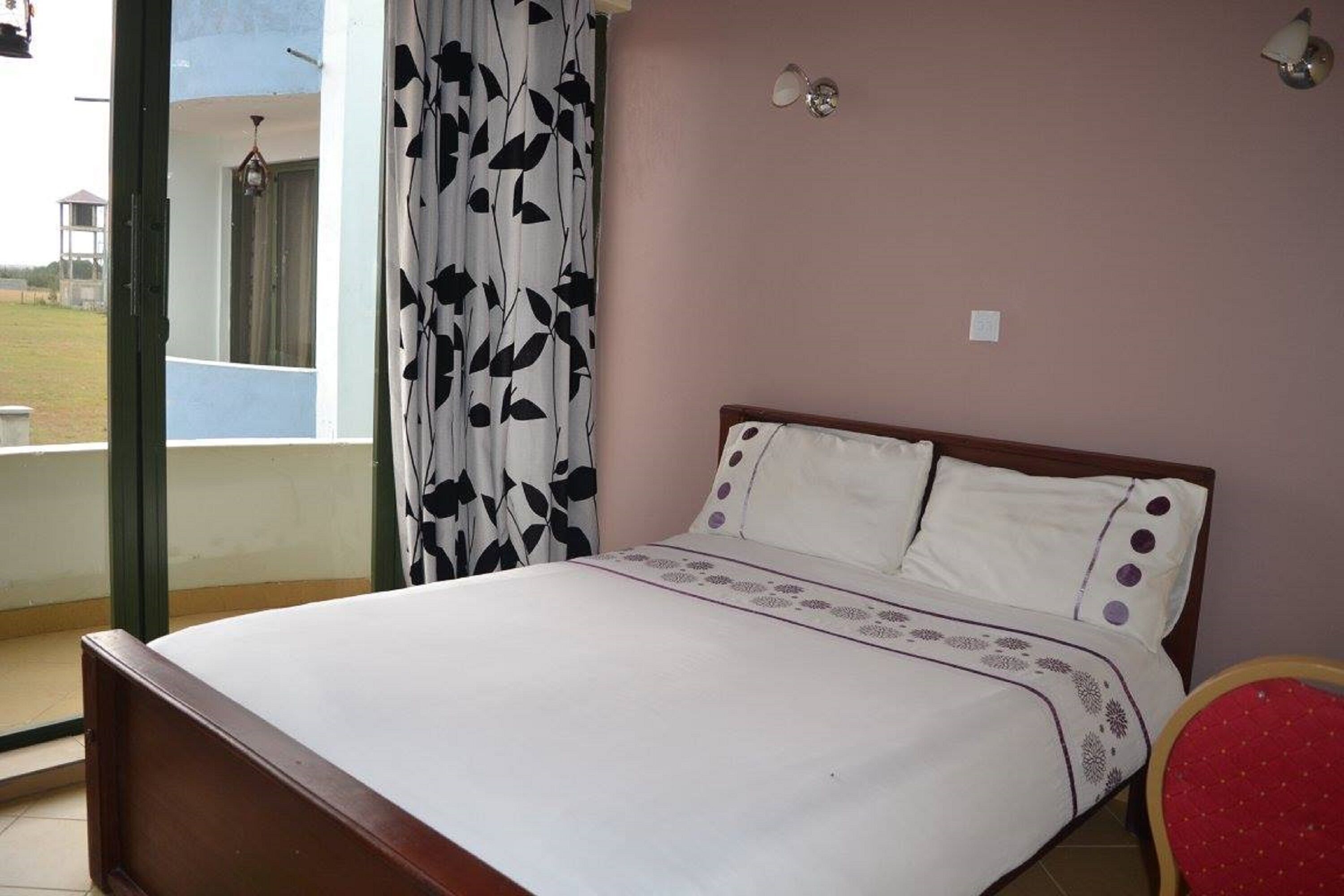 Desk, blackout curtains, free WiFi, bed sheets