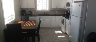 Clean and bright town home in central location
