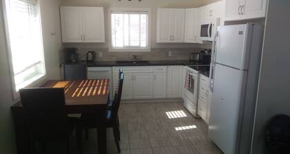 Clean and bright town home in central location