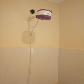 Bathroom shower - Remiz Guest House (Nakuru)