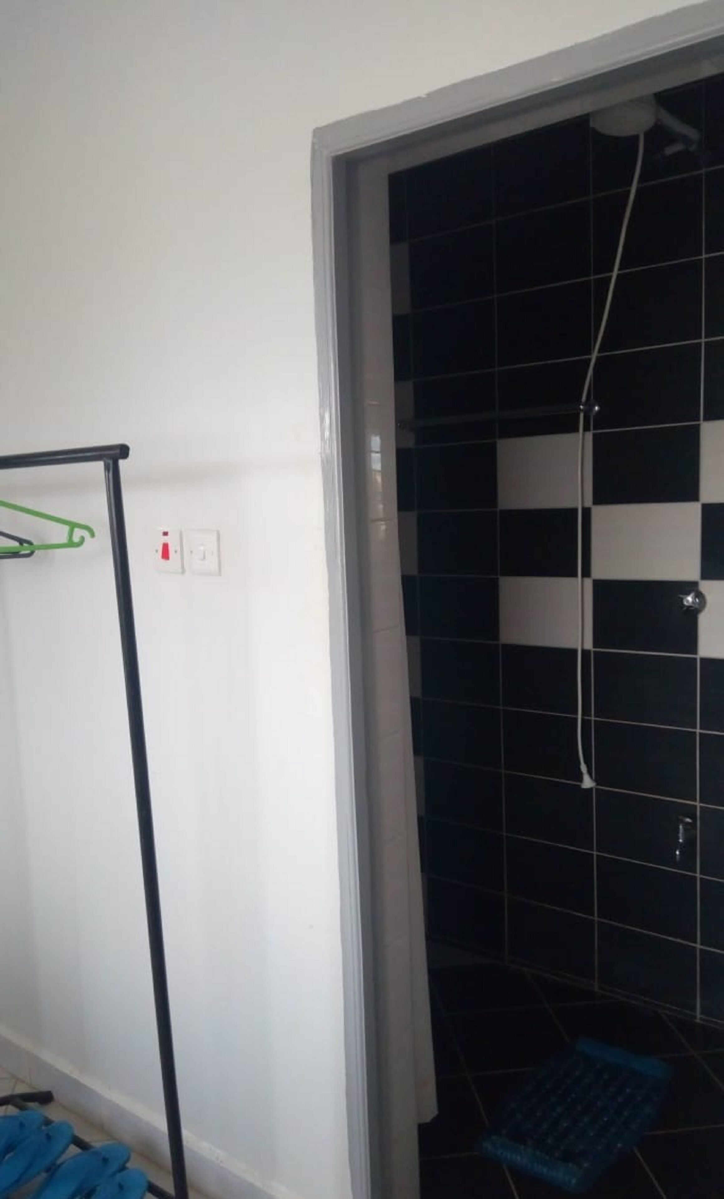 バスルームのシャワー